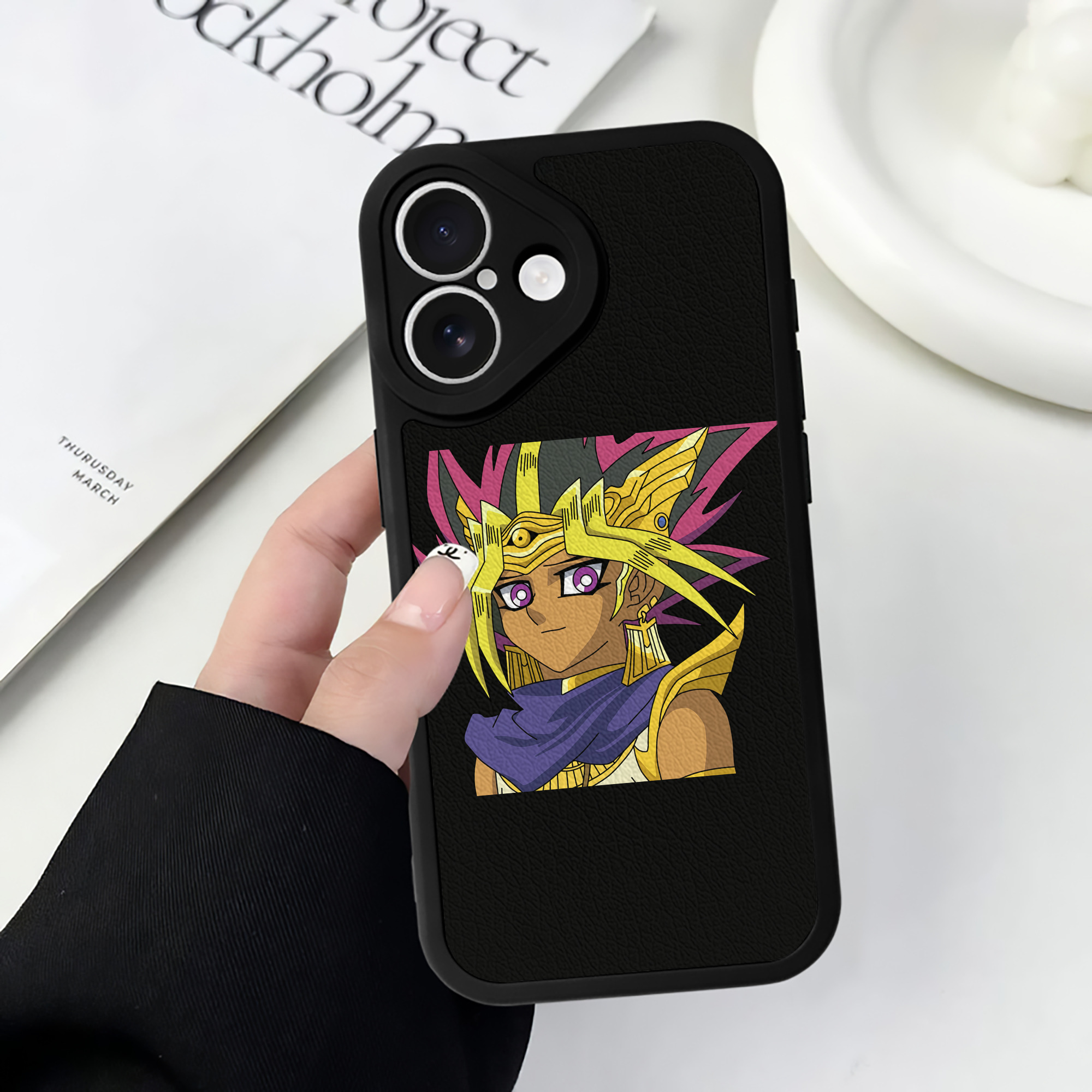 遊☆戯☆王 Yu-Gi-Oh! 【iPhone 16シリーズ対応】シリコンスマホケース（レザー調） 材質：シリコン